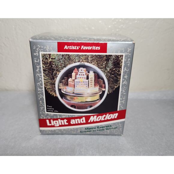 Hallmark Keepsake Vintage Magic Ornament Metro Express Light & Motion 1989 - Picture 4 of 9